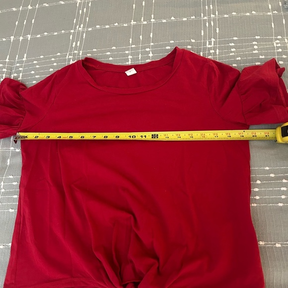 Red Ruffle Sleeve Tie-Front Top size M - Picture 5 of 7